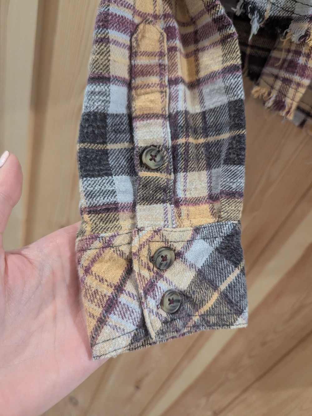 BDG Urban Outfitters Cropped Plaid Flannel Shirt - Picture 6 of 9